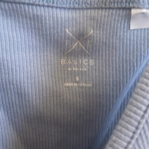 Cute pacsun tank - Picture 3 of 3